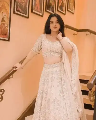 Escort Service In Narmadapuram